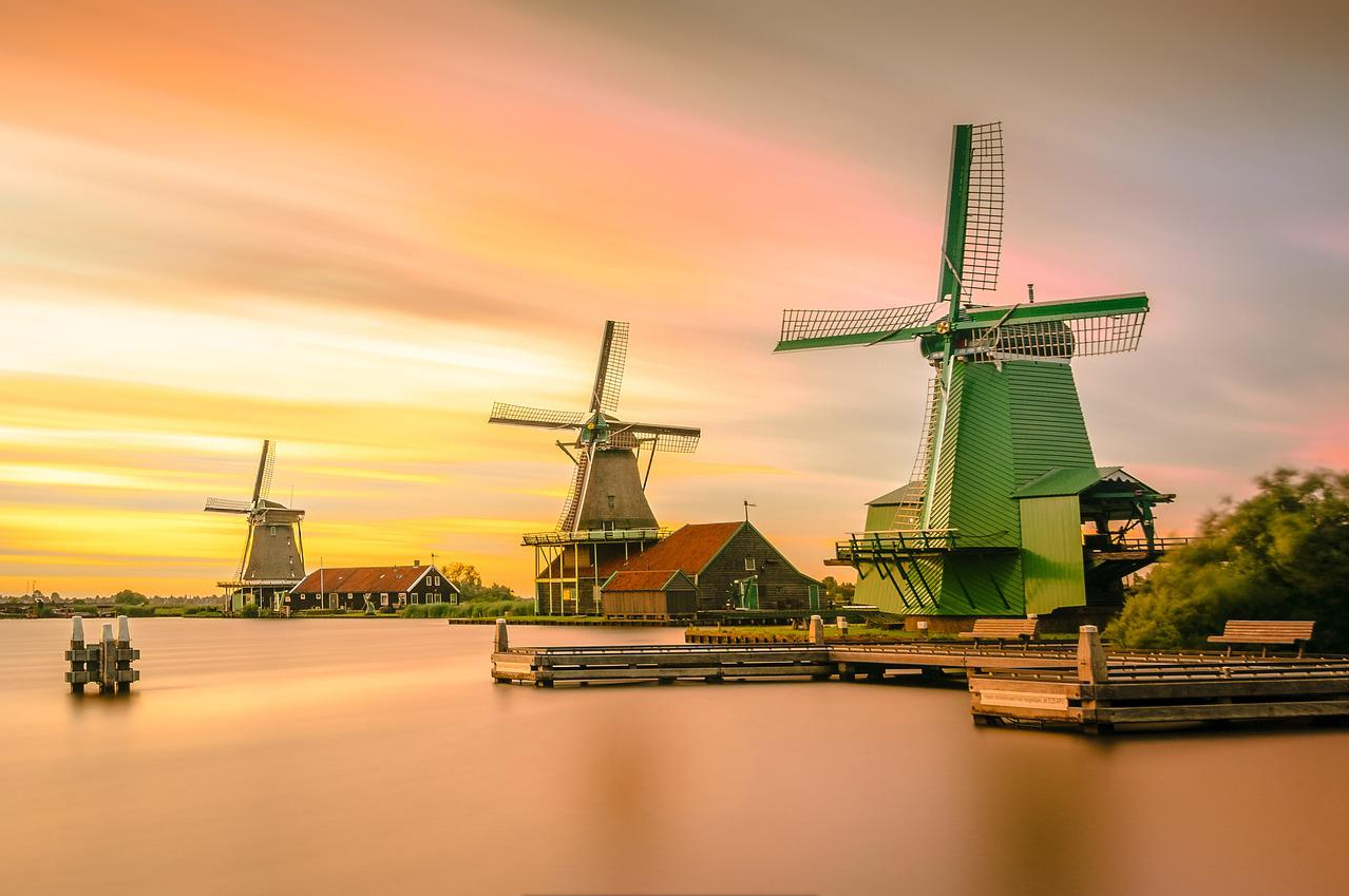 3 windmills
