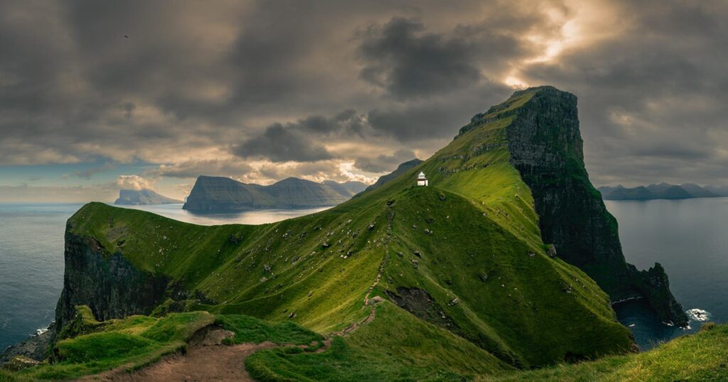 Kallur Lighthouse, Faroe Islands